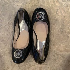 Black Michael Kors flats!